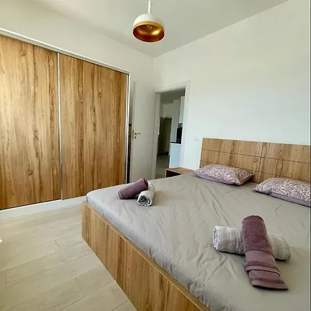 Apartamento Blue And Salmon