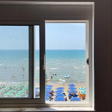 Blue And Salmon Durrës